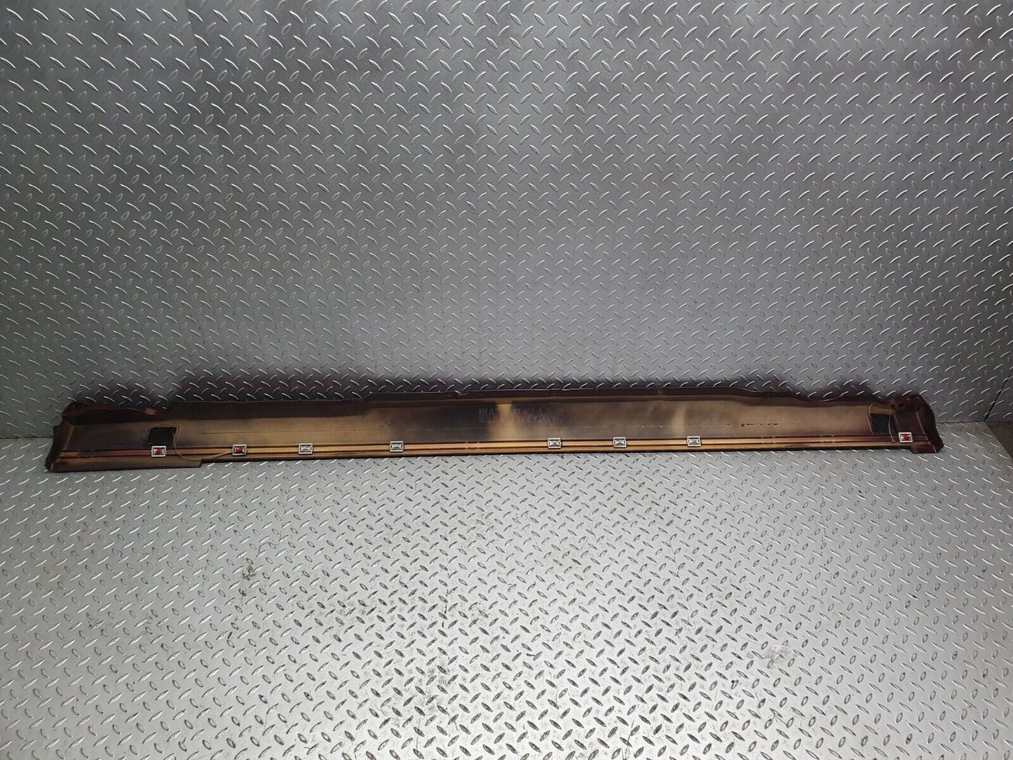 41225 Mercedes-Benz W126 300SE Side Skirt Left 1266904940 1266980330 1266980130