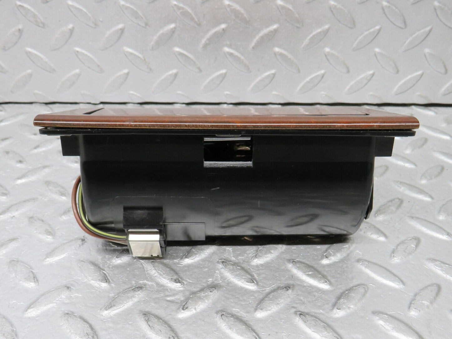 37925 Mercedes-Benz A124 320E Cabriolet Centre Console Ashtray Wood Finish