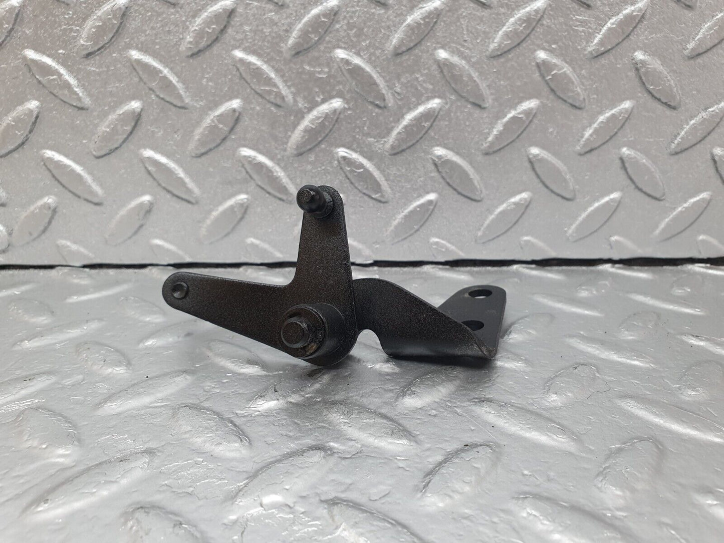 43240 Mercedes-Benz W108 280SE Throttle Linkage