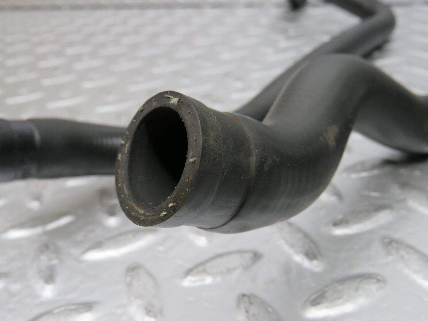 31493 Mercedes-Benz S124 220TE Wagon Radiator Hose Pipe 1248306296