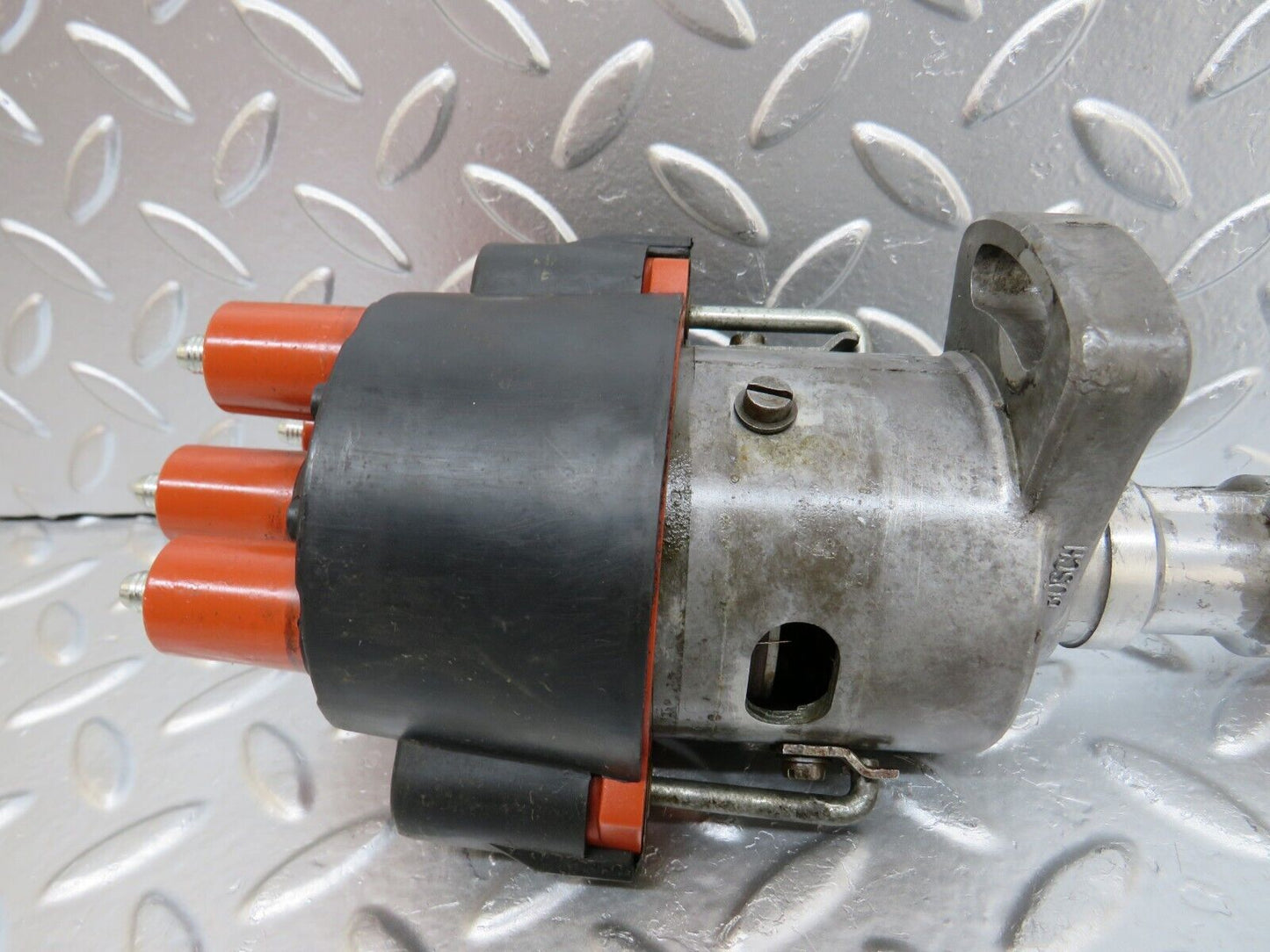 25490 Mercedes-Benz W123 200 Ignition Distributor Bosch 0237002059 0021589401