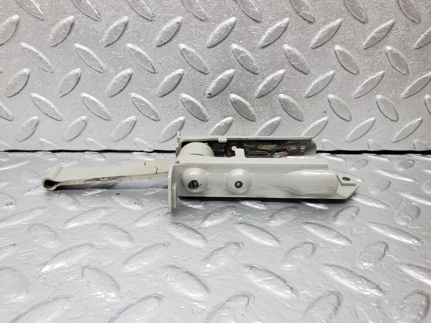 45549 Mercedes-Benz W126 420SE Door Safety Check Strap