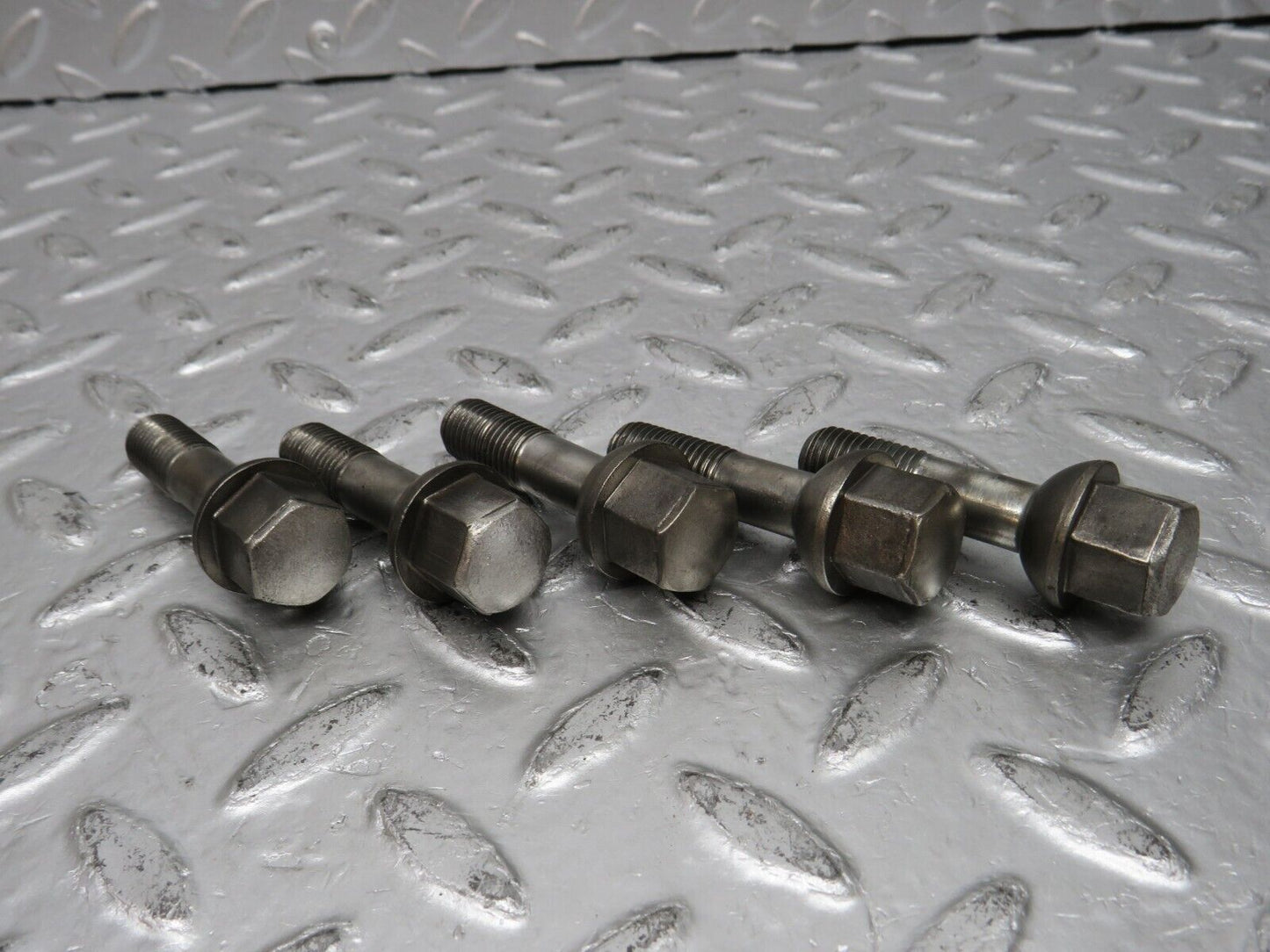 32639 Mercedes-Benz 5x Alloy Wheel Lug Bolt M12x1.5
