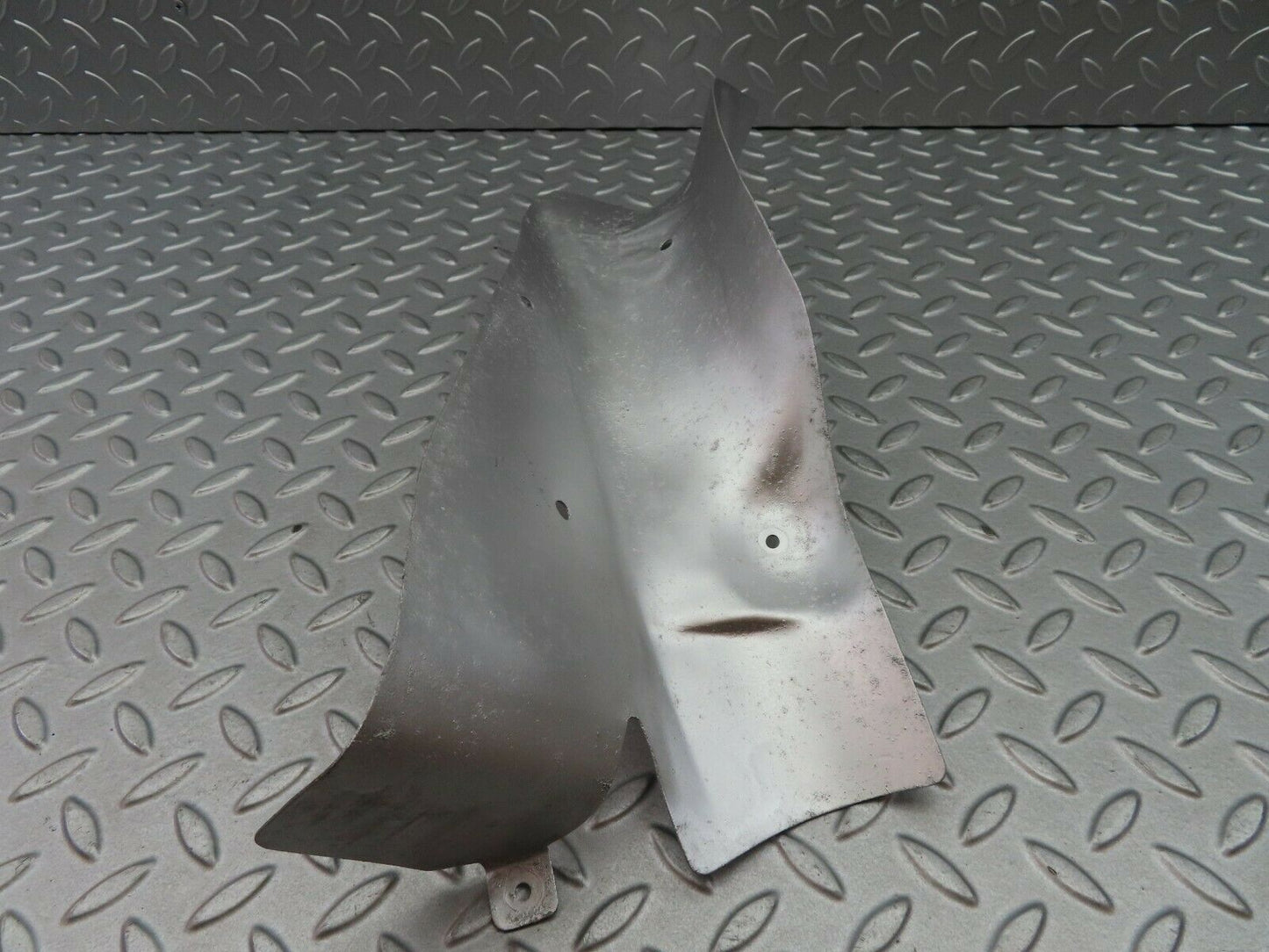 6255 Mercedes-Benz W126 380SE Exhaust Heat Shield