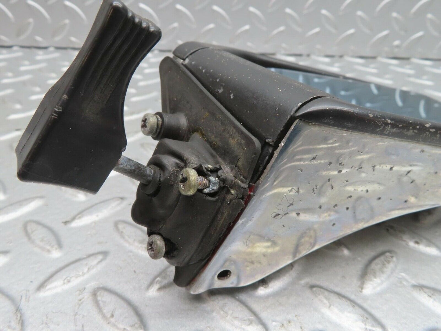 13845 Mercedes-Benz R107 450SL Right Wing Mirror 4230