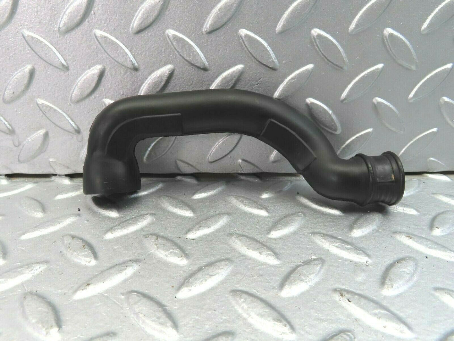 9834 Mercedes-Benz C123 280CE Coupe Air Intake Pipe 1100945282