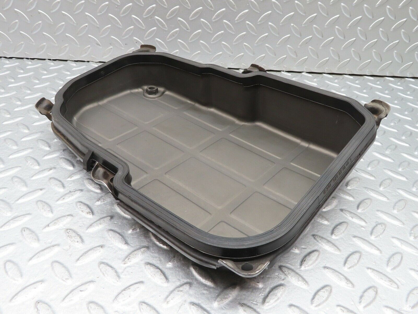18160 Mercedes-Benz W123 230E Oil Pan Oil Sump