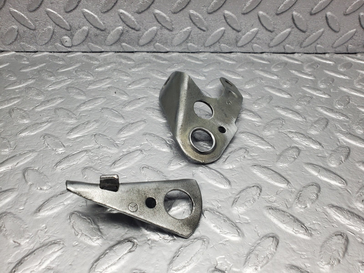 W201 Baby Benz engine lifting eyes hooks used OEM