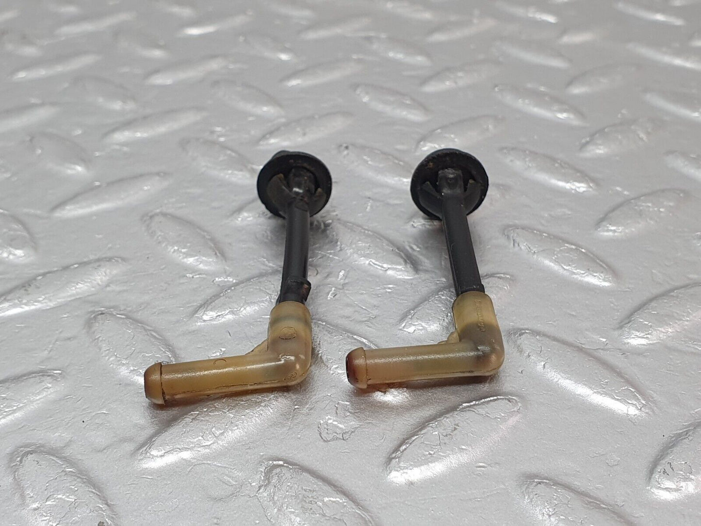 40797 Mercedes-Benz W123 300D Windscreen Washer Nozzle