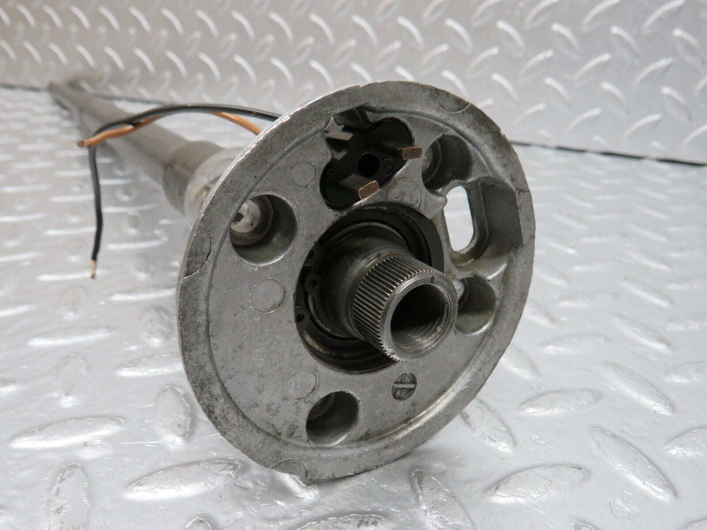 33198 Mercedes-Benz C107 R107 Steering Column Shaft 1154621835
