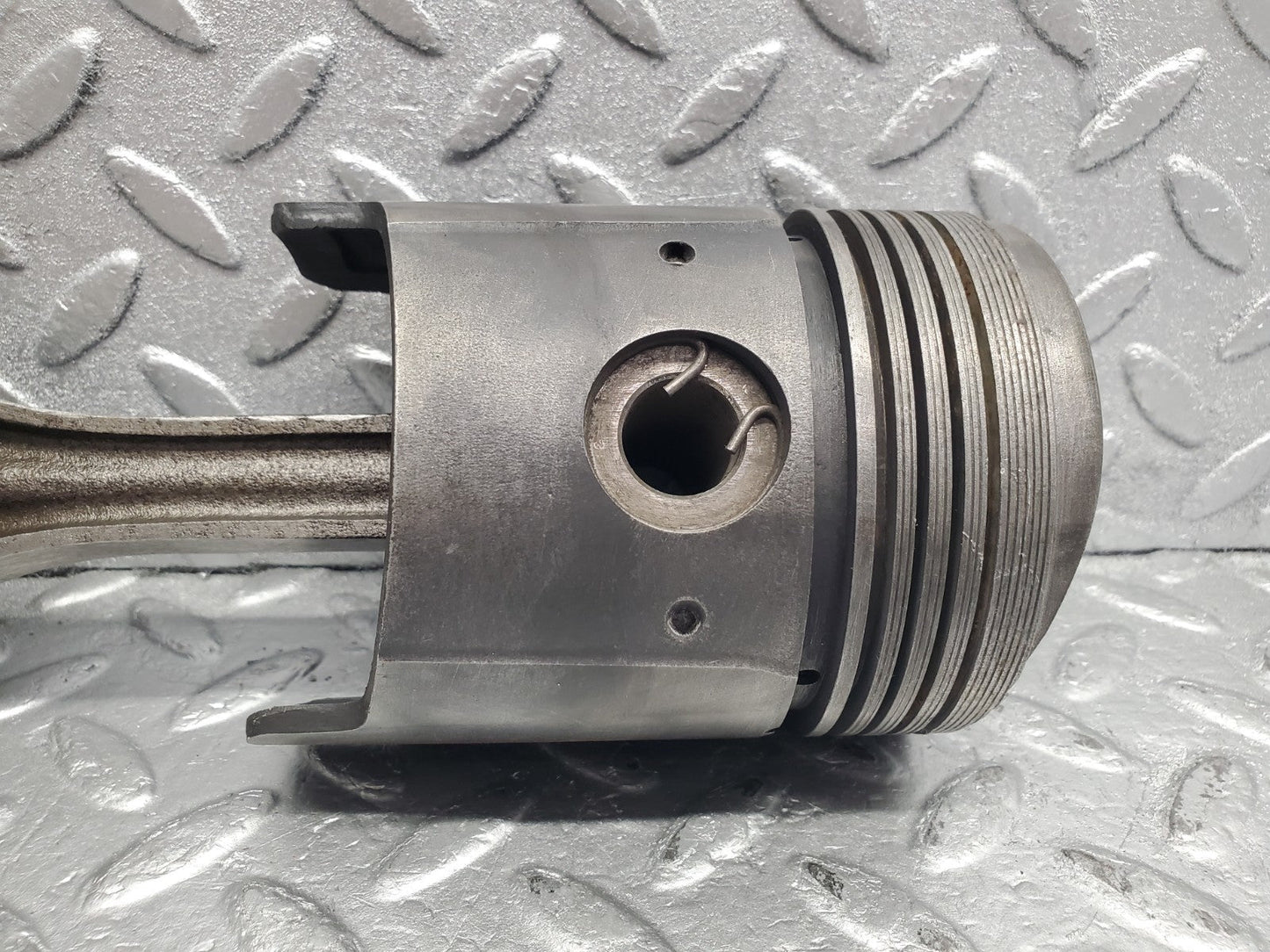 W112 piston with connecting rod used OEM