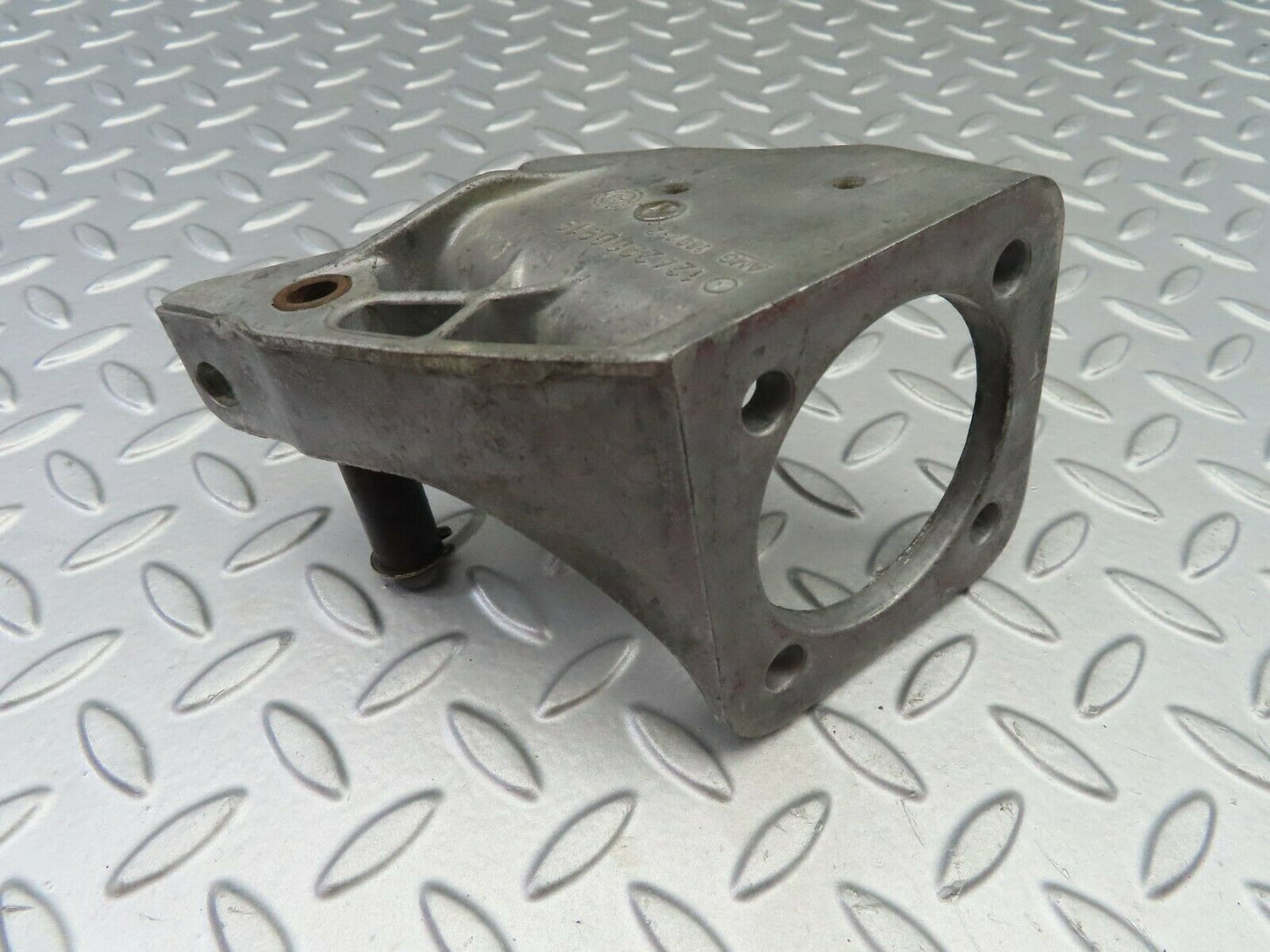 6709 Mercedes-Benz S124 E220 Wagon Brake Pedal Bracket 1242900919