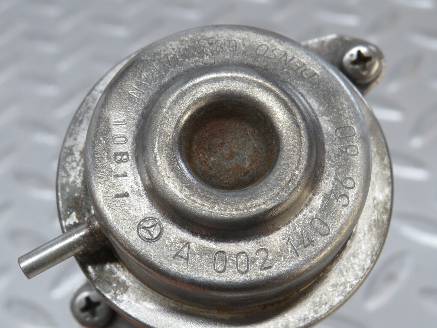 34941 Mercedes-Benz W210 320E Exhaust Gas Recirculation Valve EGR 0021403560