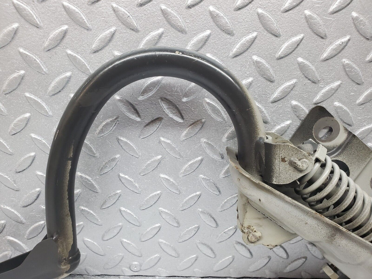 45833 Mercedes-Benz W126 420SE Trunk Lid Hinge Right Side