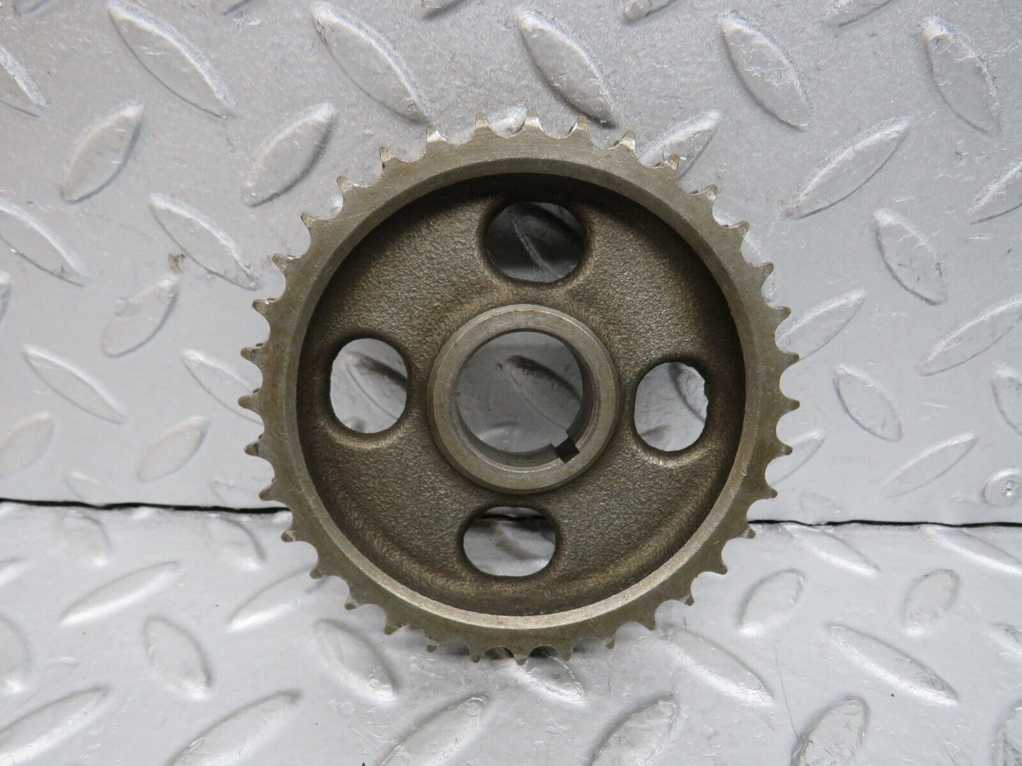37608 Mercedes-Benz W109 300SEL Camshaft Timing Gear 1160520601