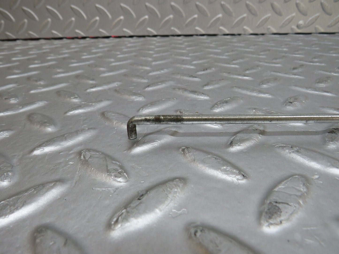 37296 Mercedes-Benz W109 300SEL Door Lock Control Bar