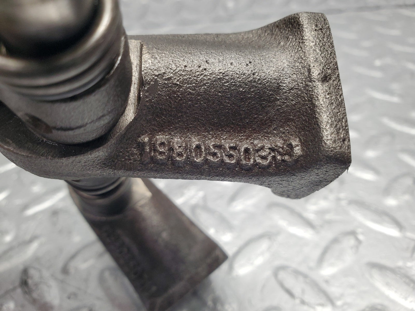 W112 rocker arm support arm and shaft used OEM