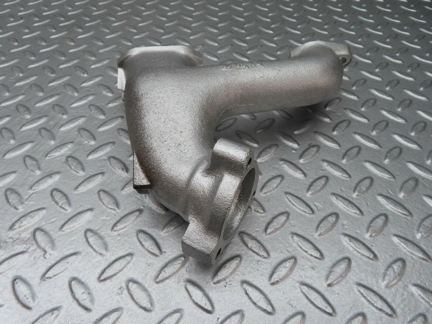 12799 Mercedes-Benz W111 220SE Exhaust Manifold Cylinder 4-6 1271420504