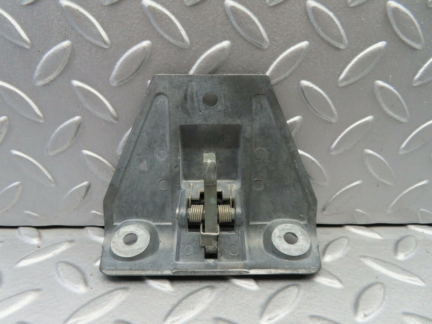6883 Mercedes-Benz C107 350SLC Coupe Boot Latch Lock