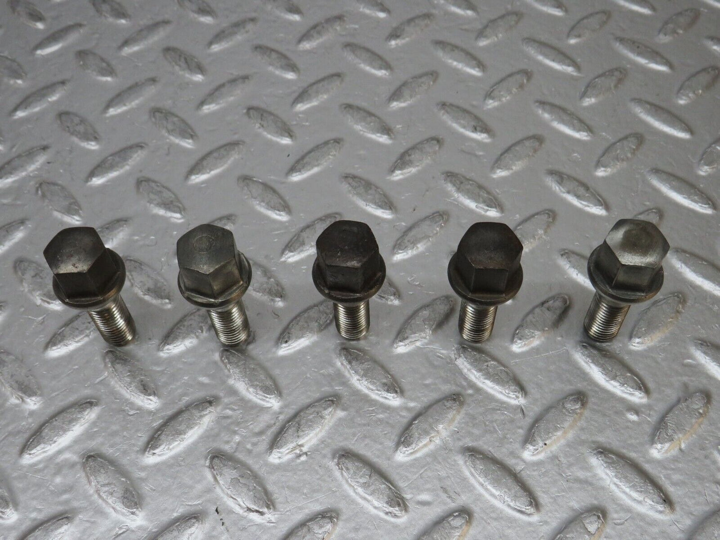 32232 Mercedes-Benz 5x Alloy Wheel Lug Bolt M12x1.5