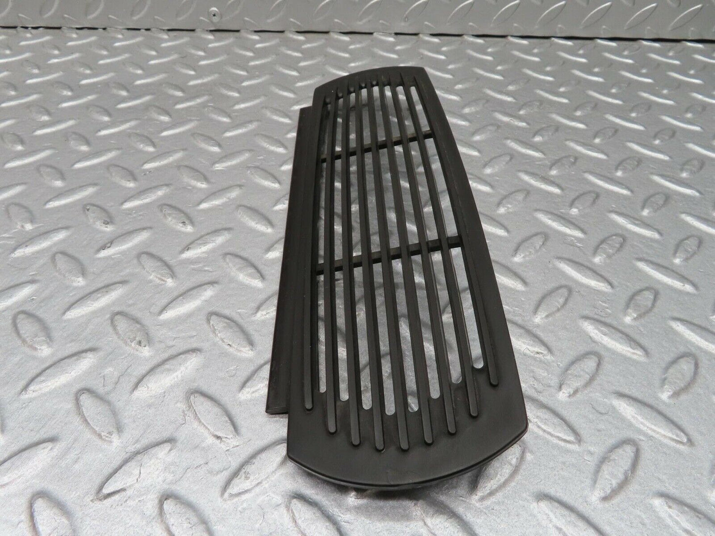 12775 Mercedes-Benz W111 220SE Dashboard Speaker Cover