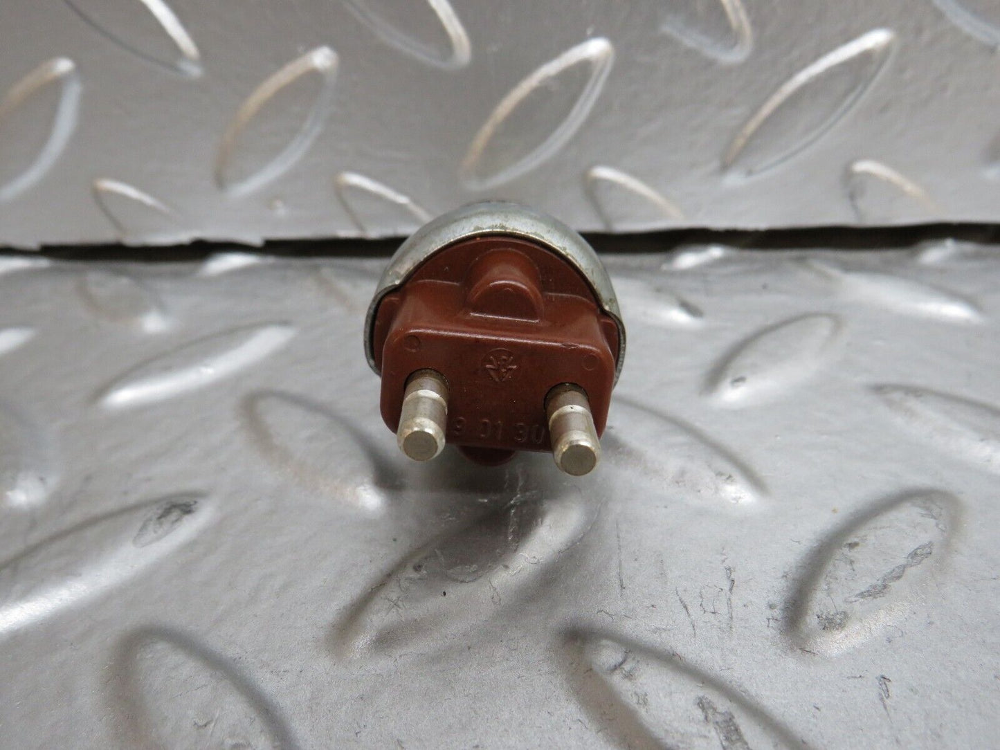 29173 Mercedes-Benz C124 320CE Coupe Brake Light Contact Switch 190130