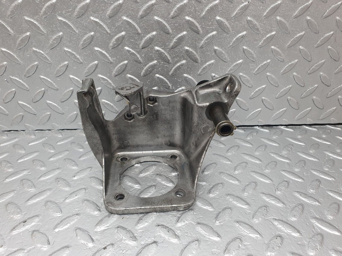 42707 Mercedes-Benz W201 190 Brake Pedal Bracket 1242900419
