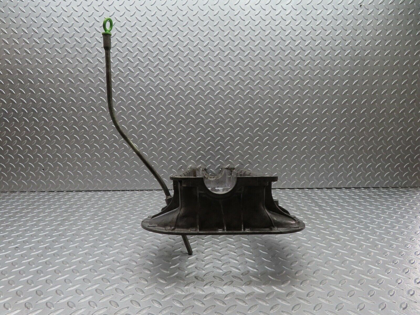 16991 Mercedes-Benz C123 280CE Coupe Oil Pan Oil Sump 1100140702