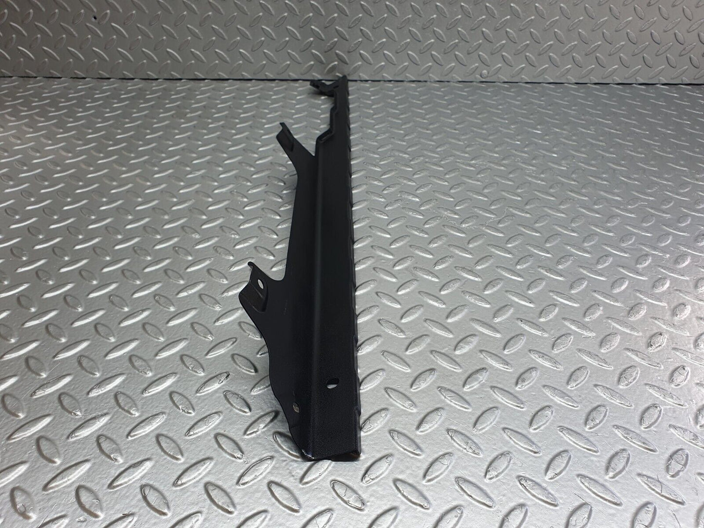 43718 Mercedes-Benz C126 380SEC Coupe Rear Window Channel Support Bracket Left Side