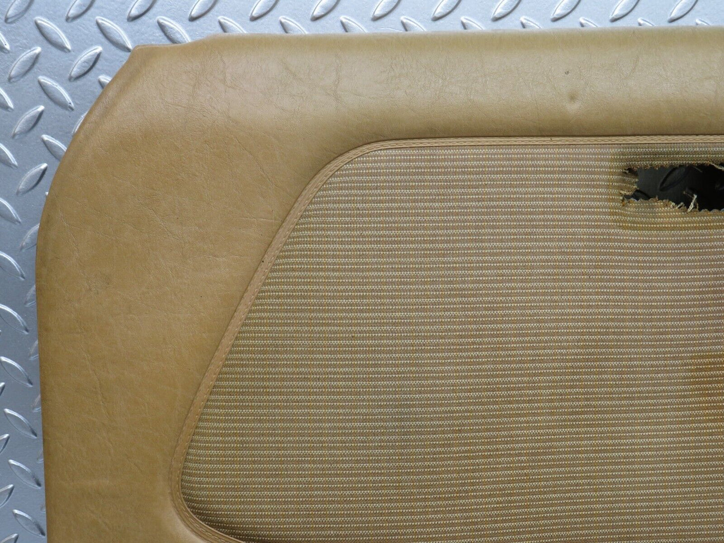 28550 Mercedes-Benz W123 230E Front Right Door Card Beige