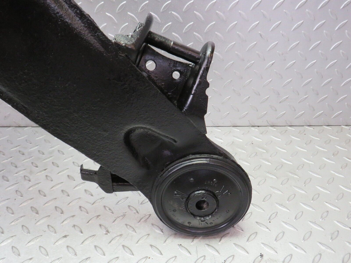 36376 Mercedes-Benz W126 420SE Rear Subframe Axle Carrier Suspension