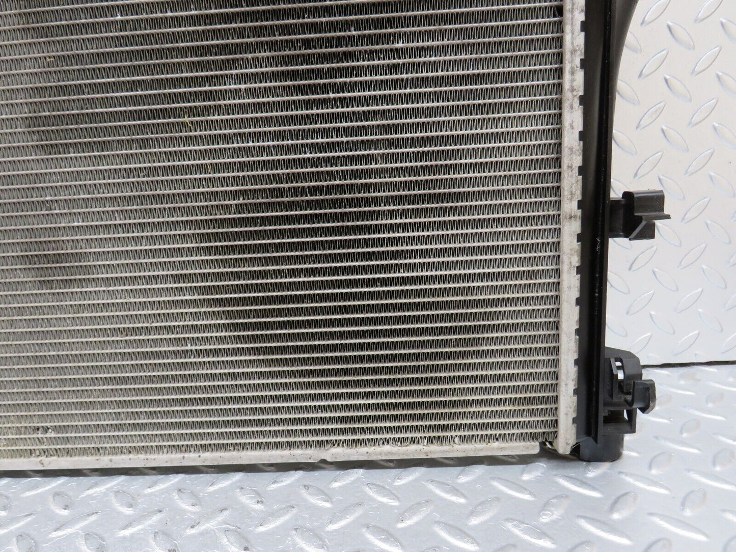 35118 Mercedes-Benz W221 Engine Coolant Radiator Valeo 2215000203