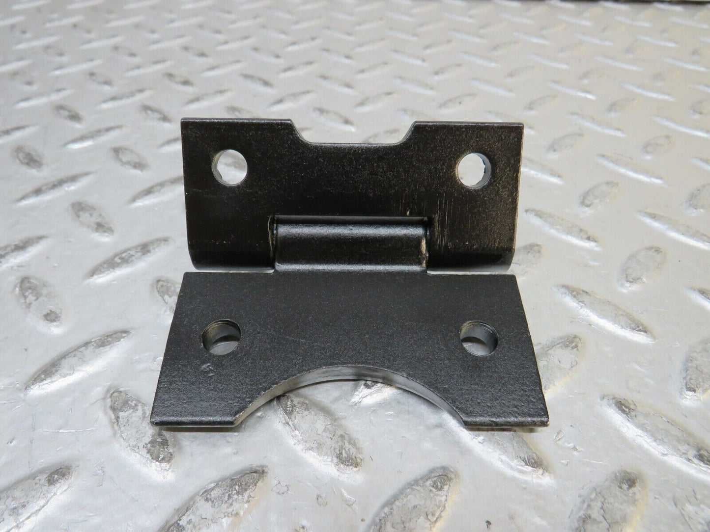 28786 Mercedes-Benz W123 230E Door Hinge 1237200037