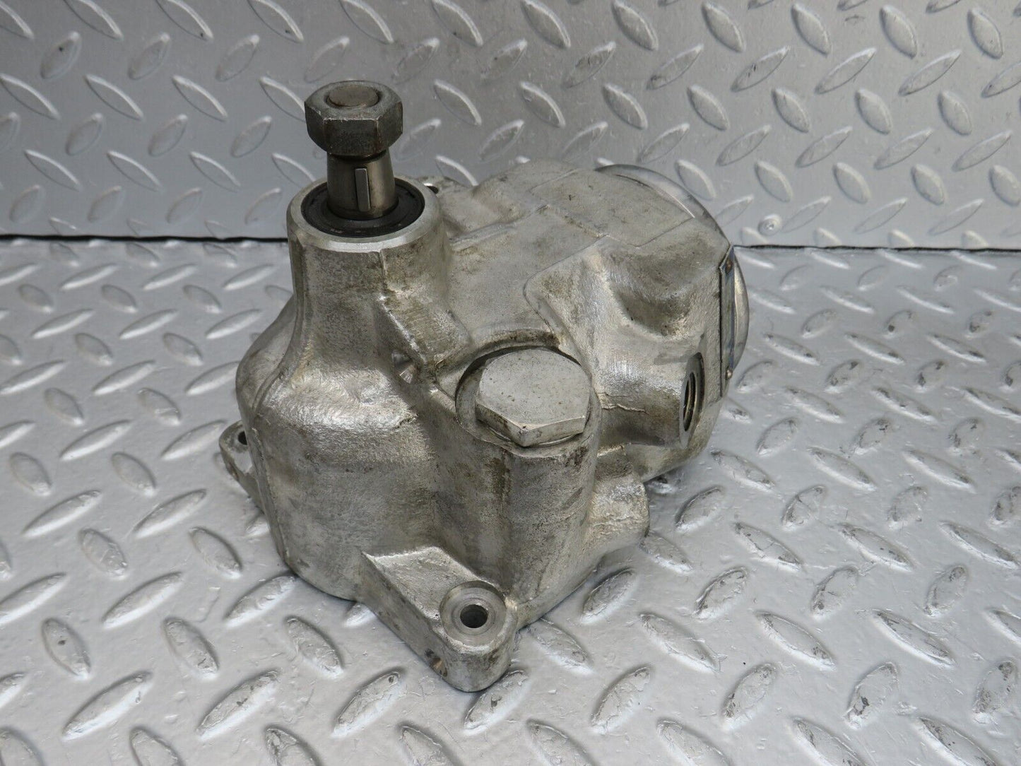 36270 Mercedes-Benz W126 420SE Power Steering Pump 1264601480 7672900446