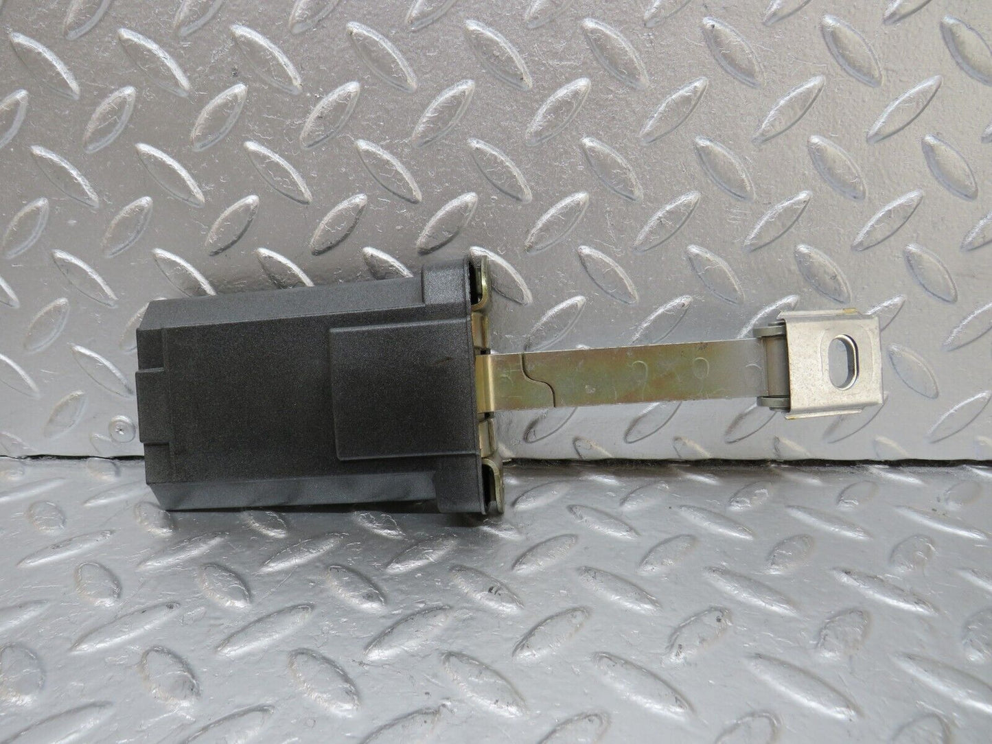 34692 Mercedes-Benz W210 320E Door Safety Check Strap