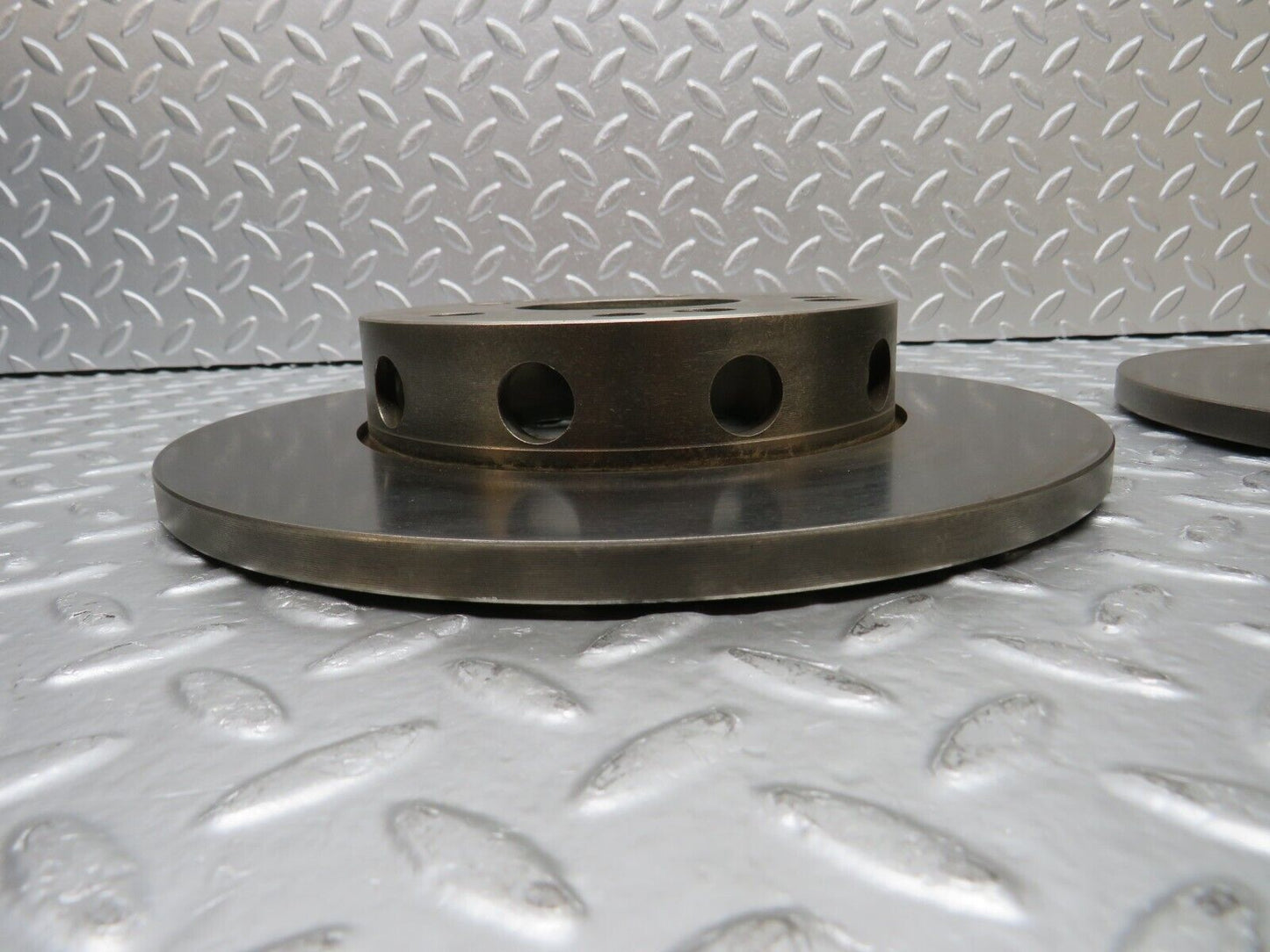 30891 Mercedes-Benz W201 190E 2.0L Brake Disc Front Pair 262mm 2014211212
