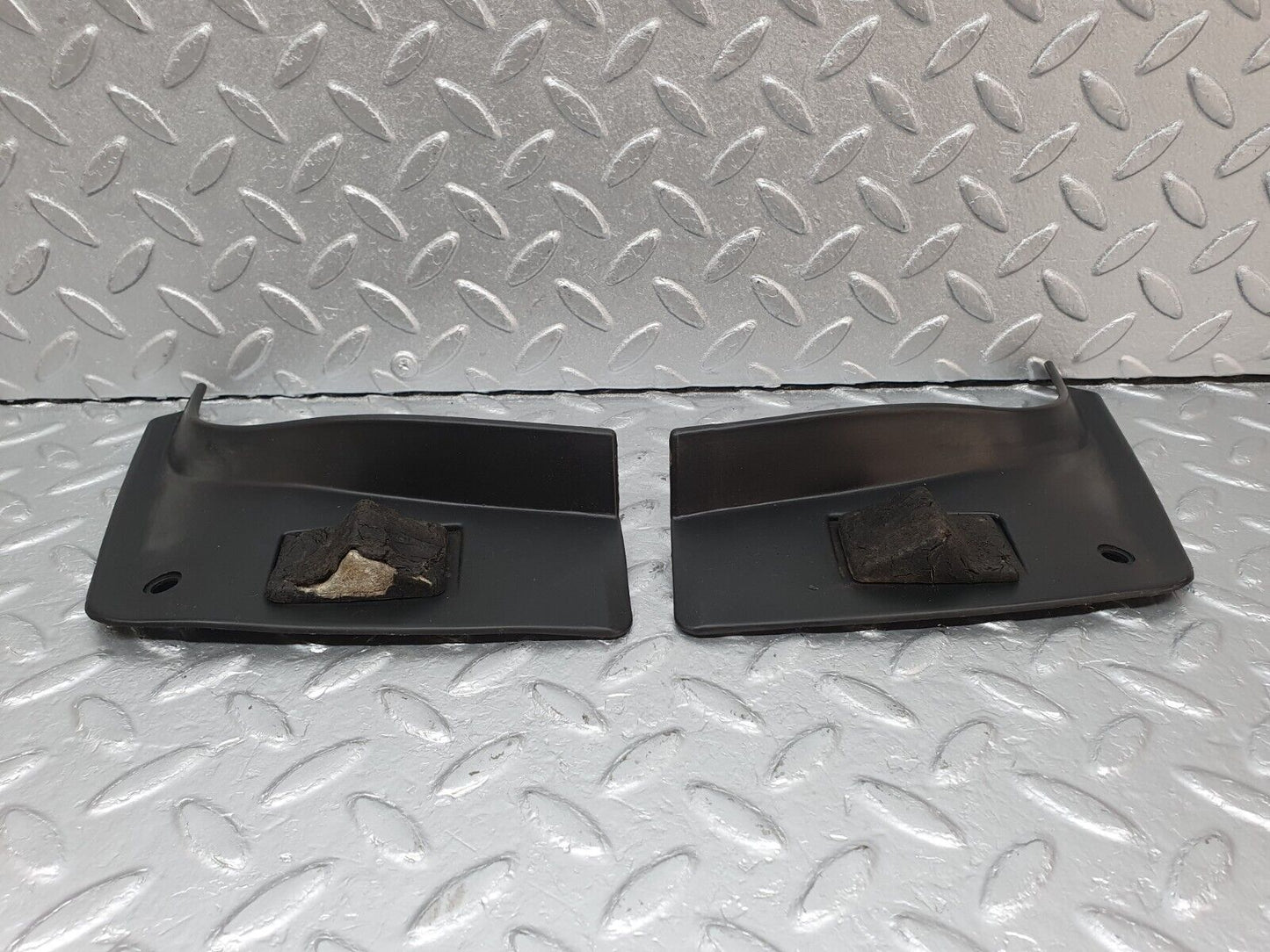 41553 Mercedes-Benz W124 200E Trunk Cover Panel 1246930333 1246930433