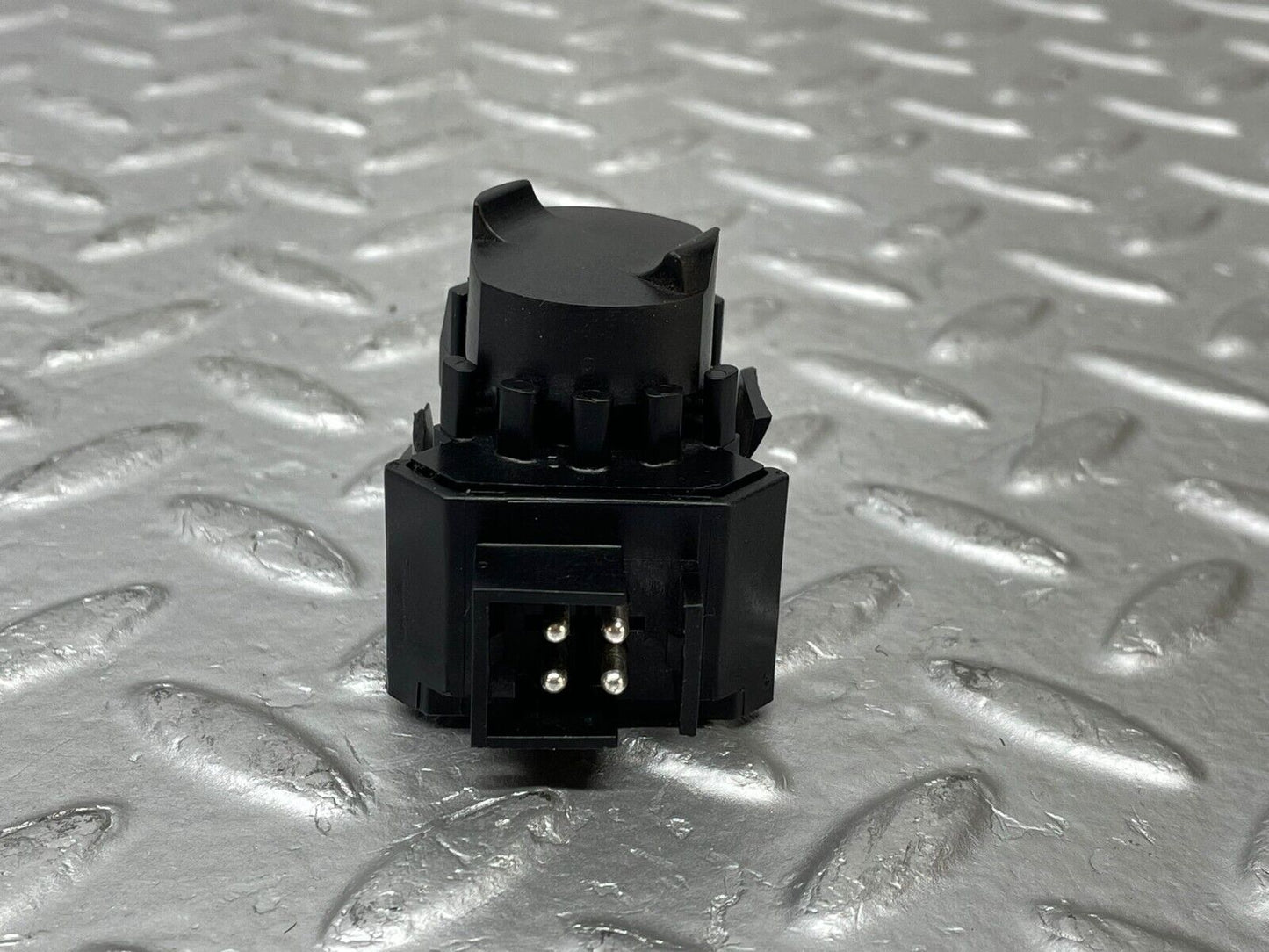 37841 Mercedes-Benz A124 320E Cabriolet Kick Down Switch 0025452214