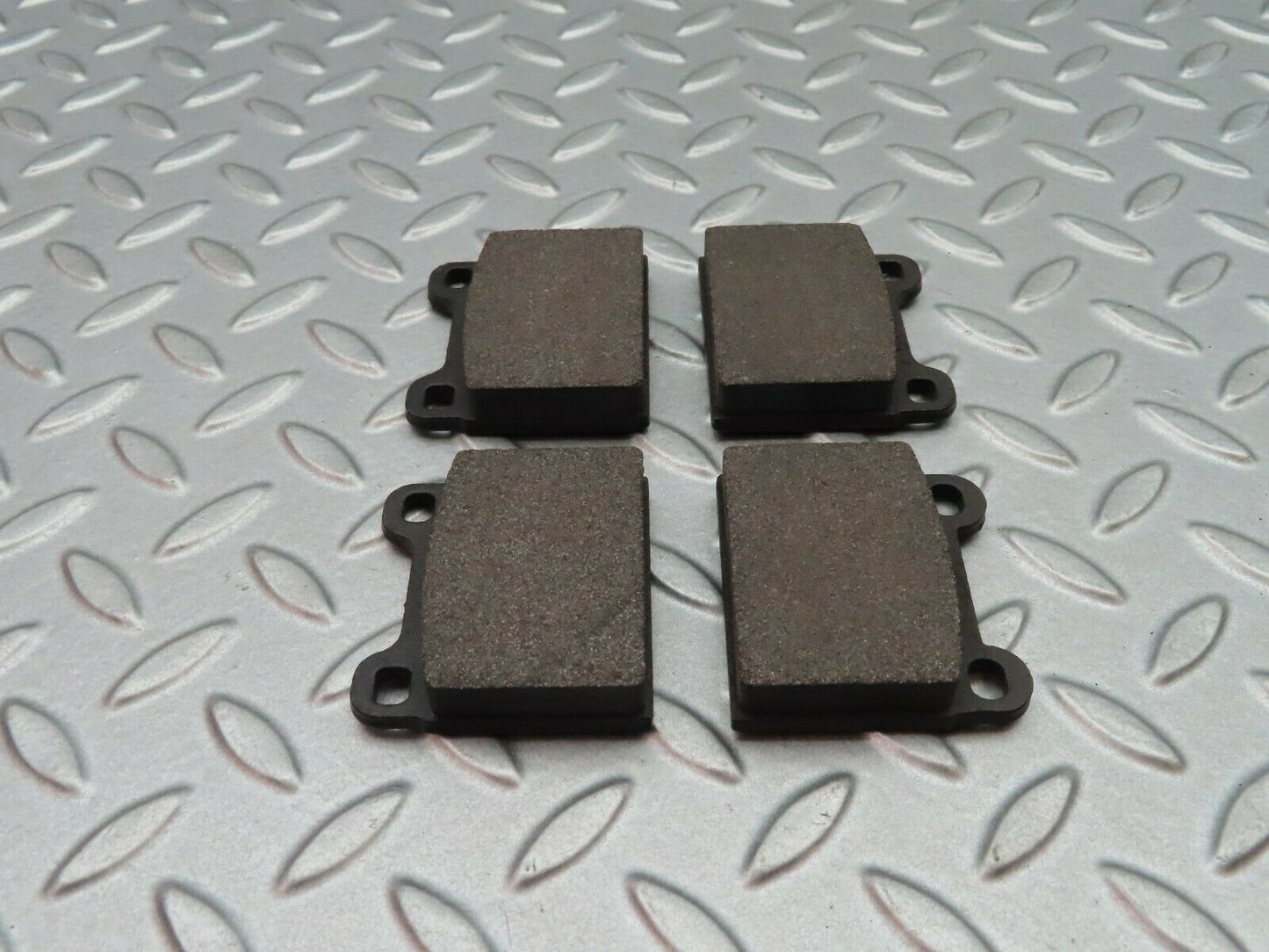 5204 Mercedes-Benz R107 350SL Rear Brake Pads Ferodo 3434F New