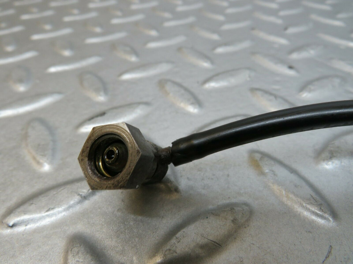 23598 Mercedes-Benz W114 280E Oil Pressure Gauge Pipe