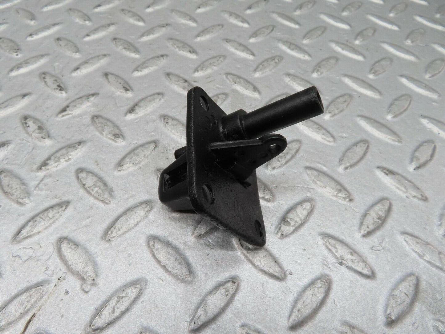 12447 Mercedes-Benz W108 280SE 3.5 Bonnet Lock Catch