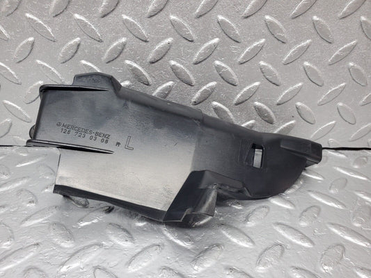 45612 Mercedes-Benz W126 420SE Front Left Door Lock Inner Cover 1267230308