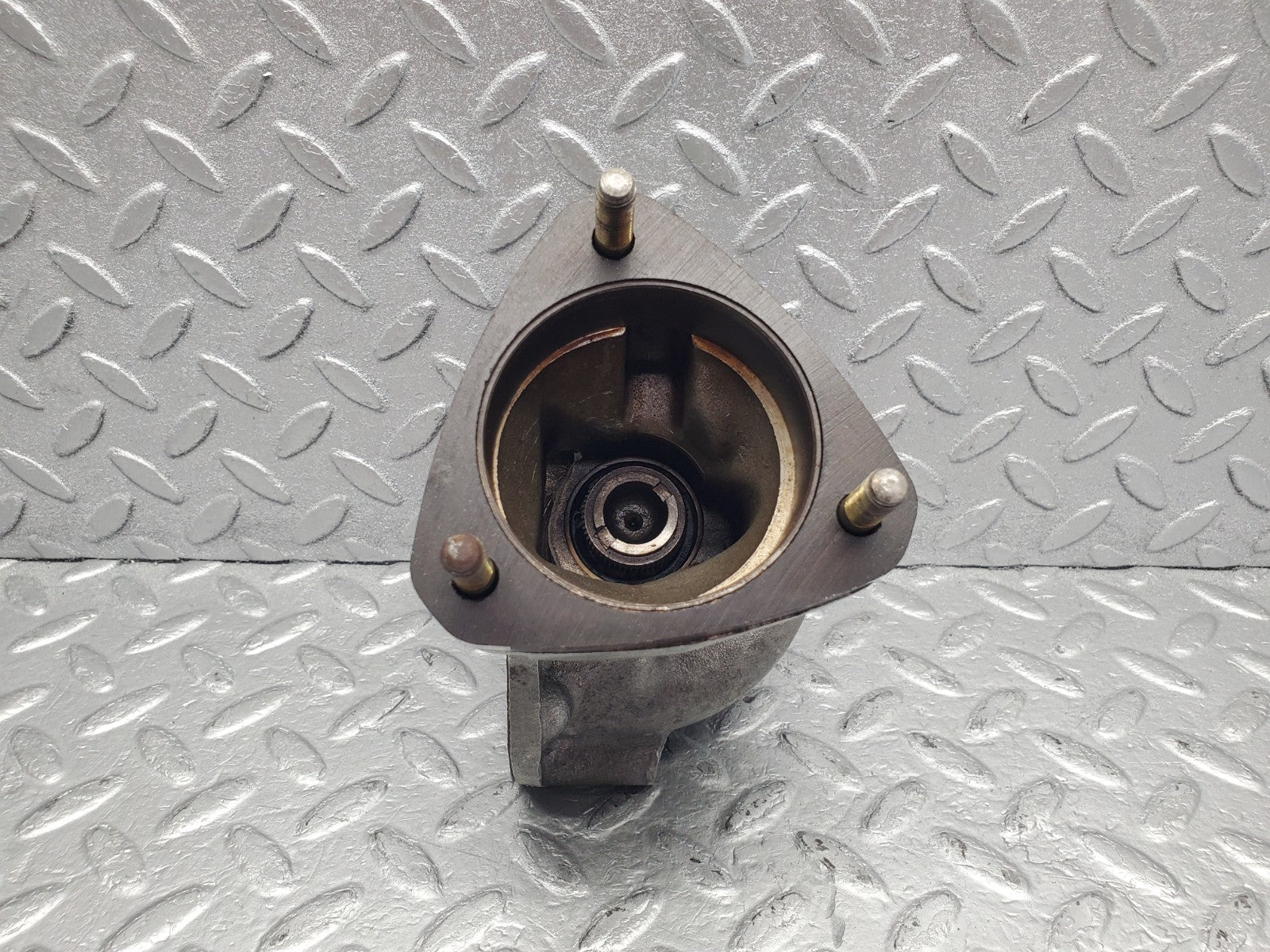 W112 injection pump drive housing used OEM