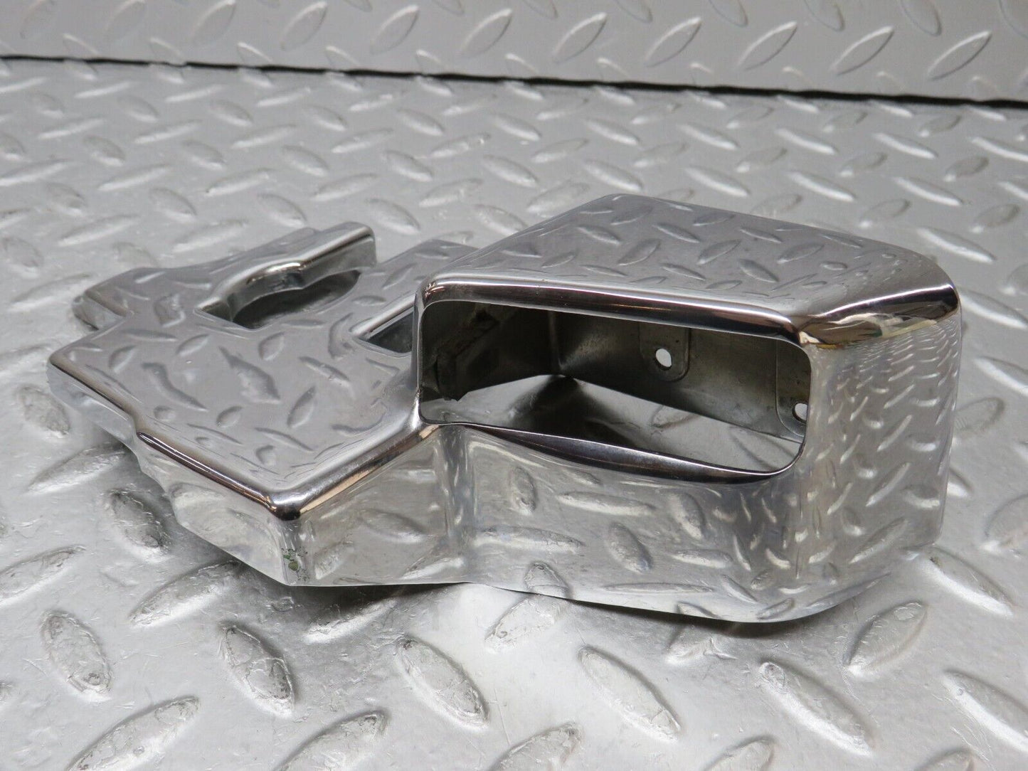 35666 Mercedes-Benz R107 280SL Coupe B Pillar Chrome Cover Right 1076930435
