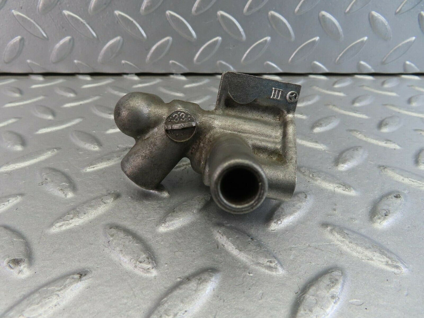 10106 Mercedes-Benz C123 230CE Coupe Idle Control Valve 1020940512