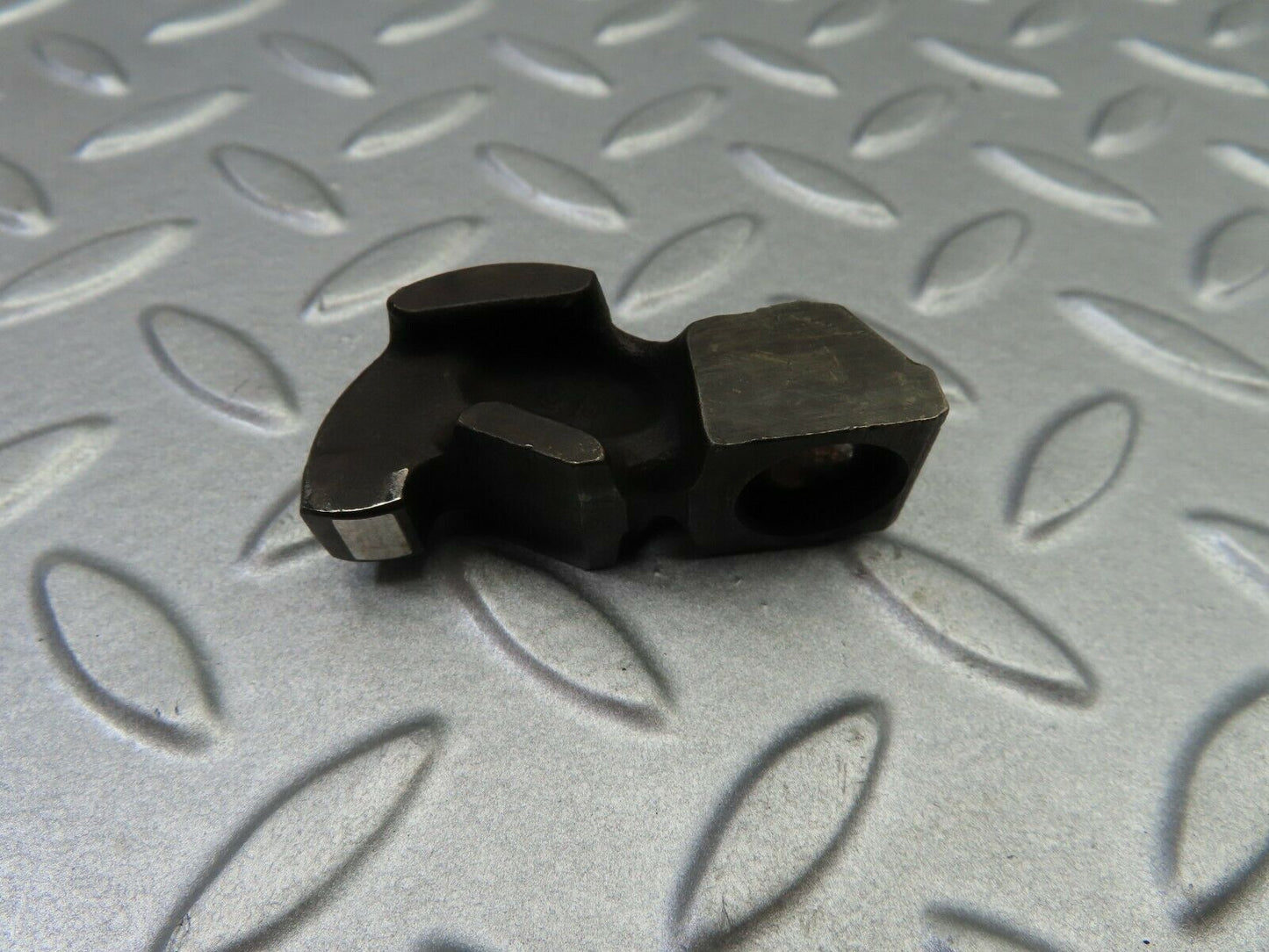 6289 Mercedes-Benz W126 380SE Rocker Arm