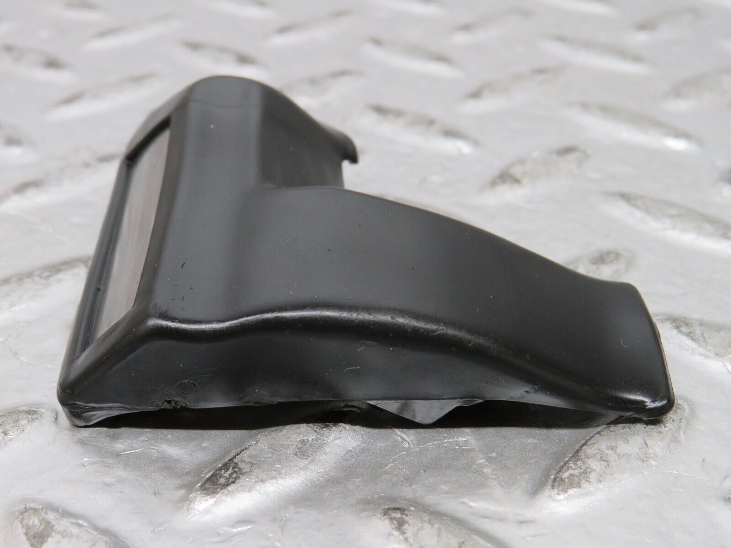 27253 Mercedes-Benz W123 280E Rear Left Fender Wing Lower Moulding Trim
