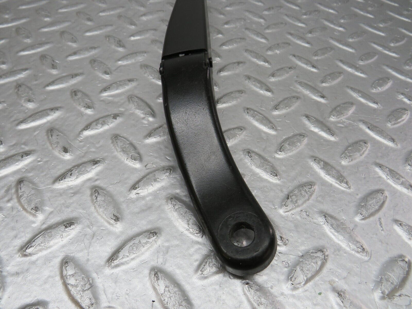 35265 Mercedes-Benz W221 Front Windscreen Wiper Arm Bosch