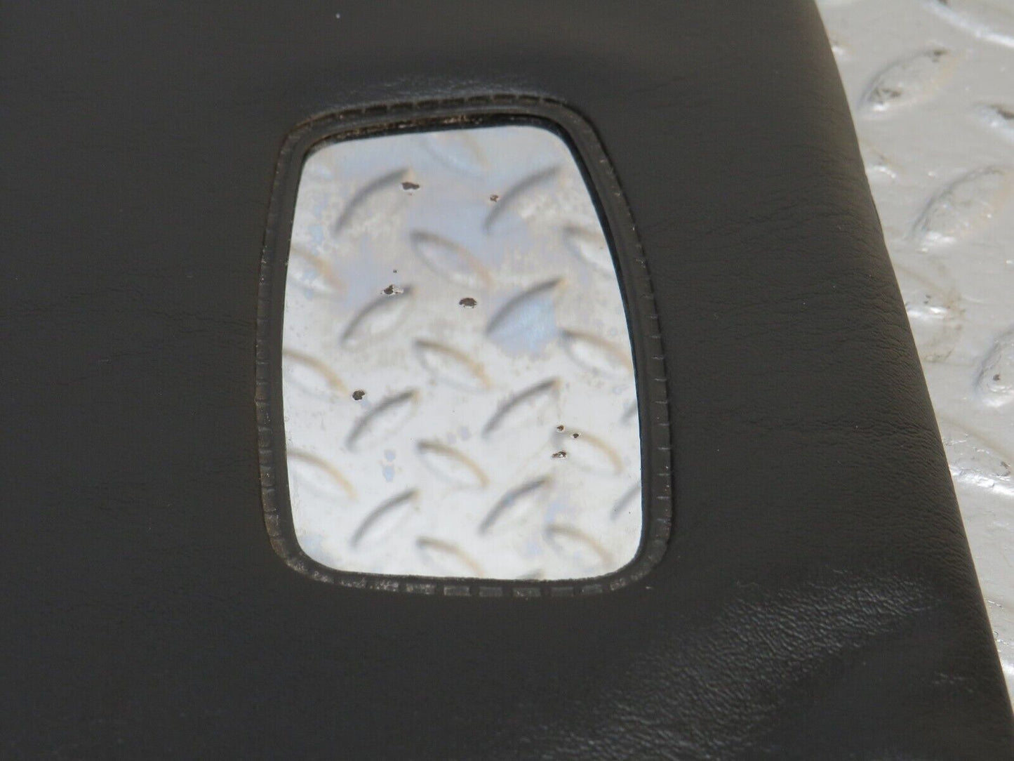 40565 Mercedes-Benz W123 300D Sun Visor Left Black