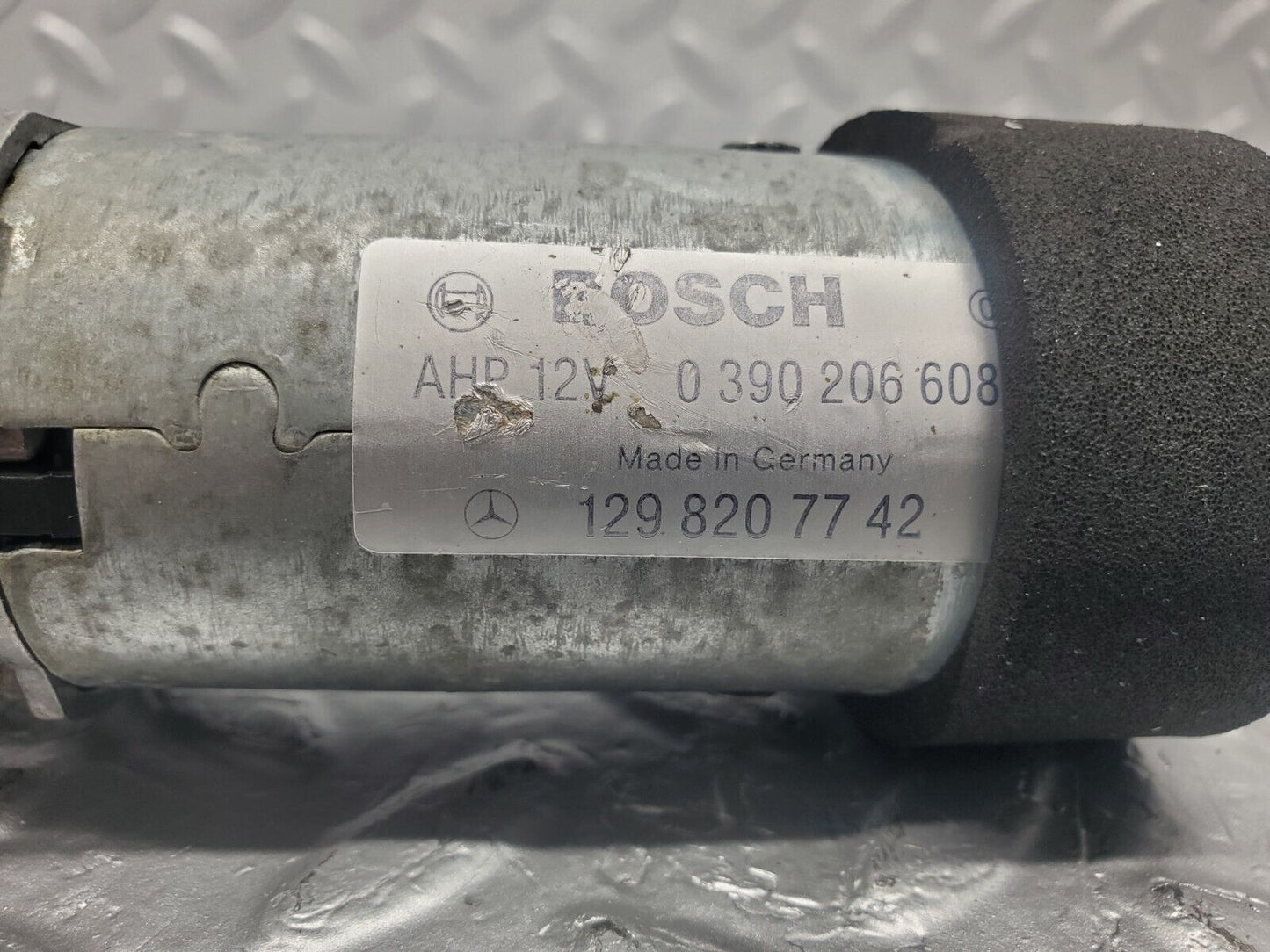 43887536